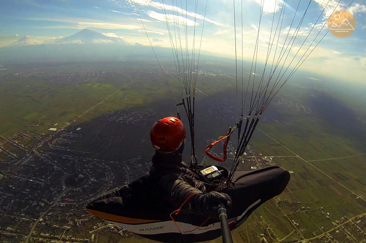 Paragliding in Armenia - photographs