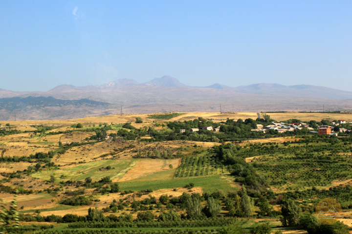 Hiking to Mount Aragats in Armenia