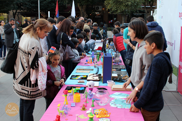 Young Armenian scientists present their achievements in Yerevan, Armenia - Smart Yerevan platform