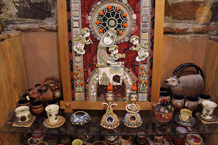 Dalan Art Gallery souvenir shop in Yerevan, Armenia